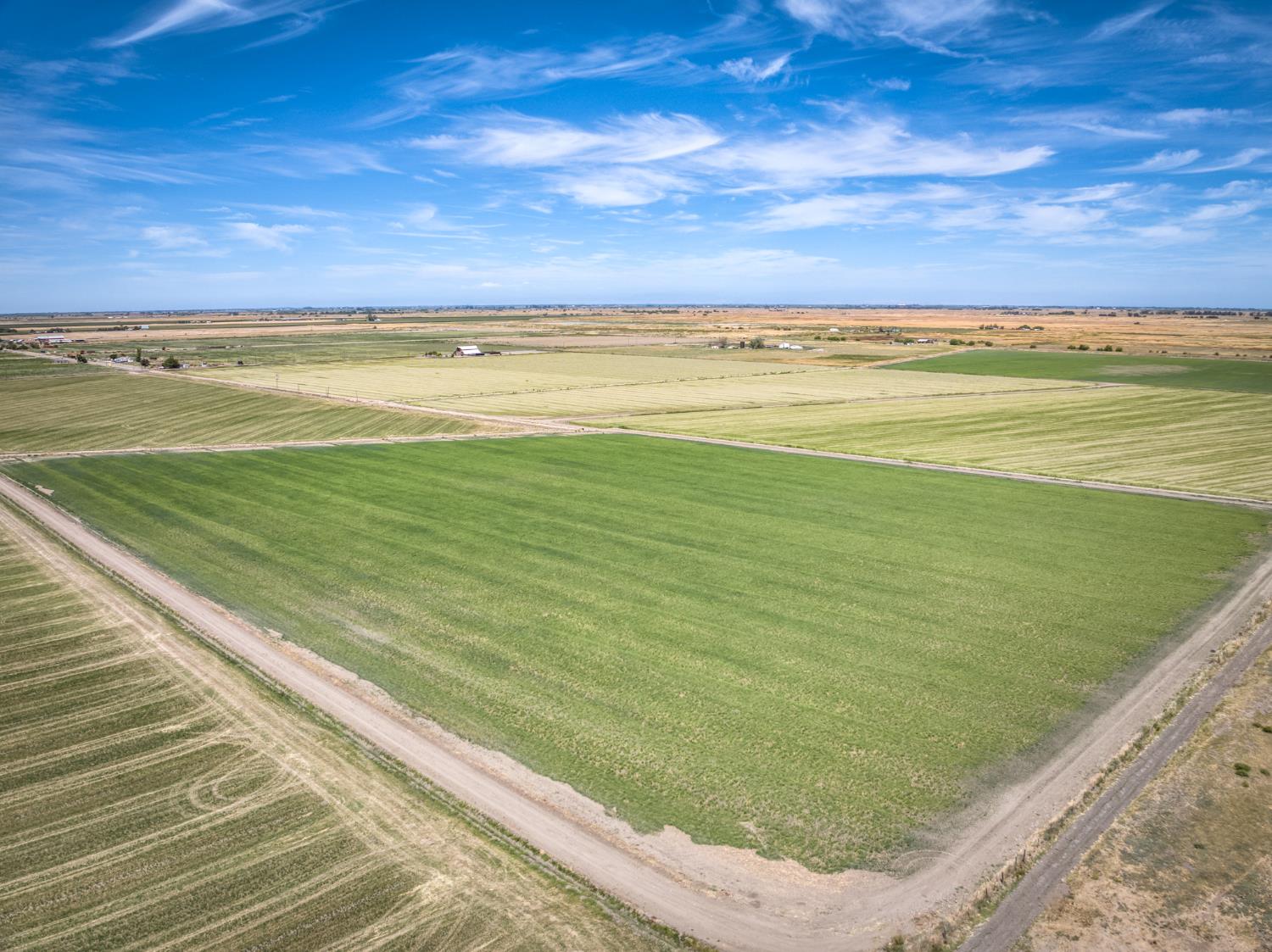 17131 Cotton Rd, Los Banos, CA 93635