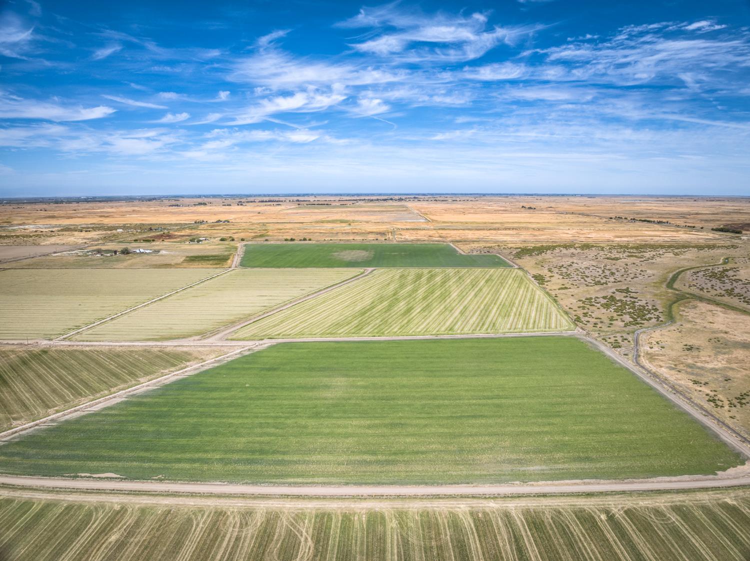 17131 Cotton Rd, Los Banos, CA 93635