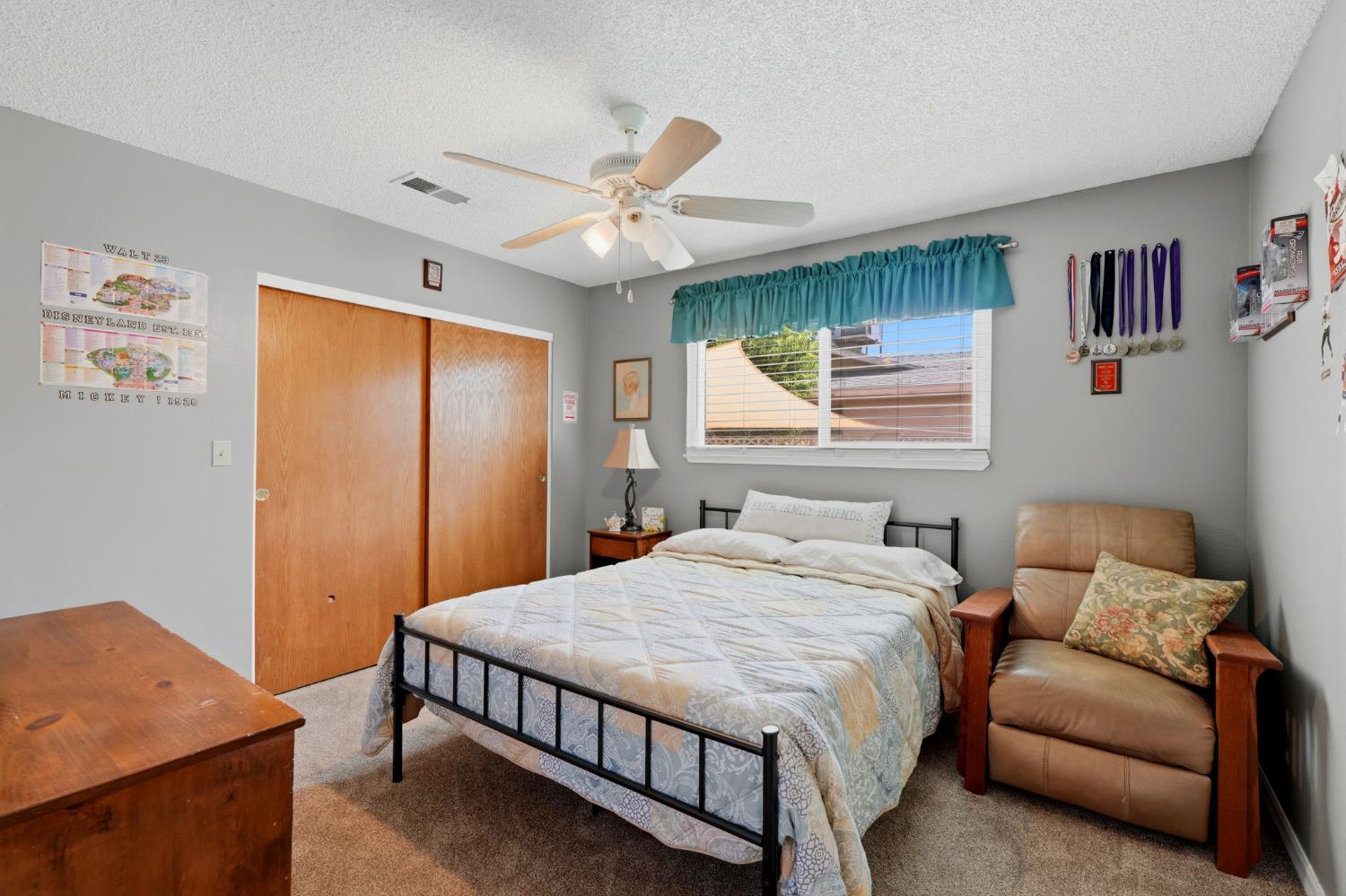 896 N Mahaleb St, Tulare, CA 93274
