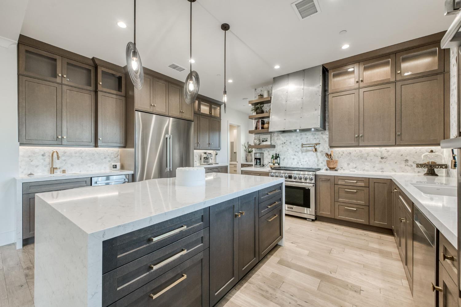 4794 N Van Ness Blvd, Fresno, CA 93704