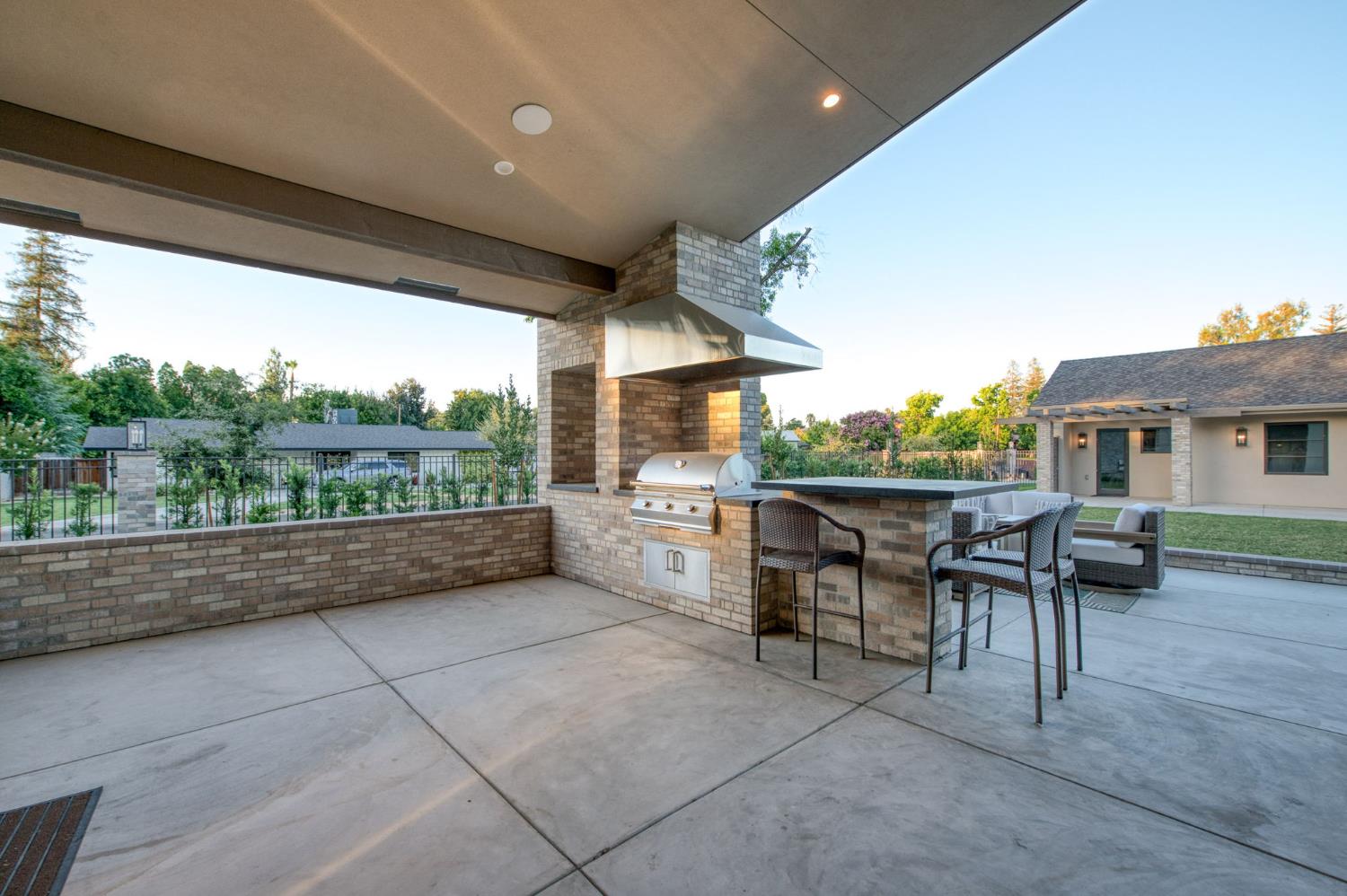 4794 N Van Ness Blvd, Fresno, CA 93704
