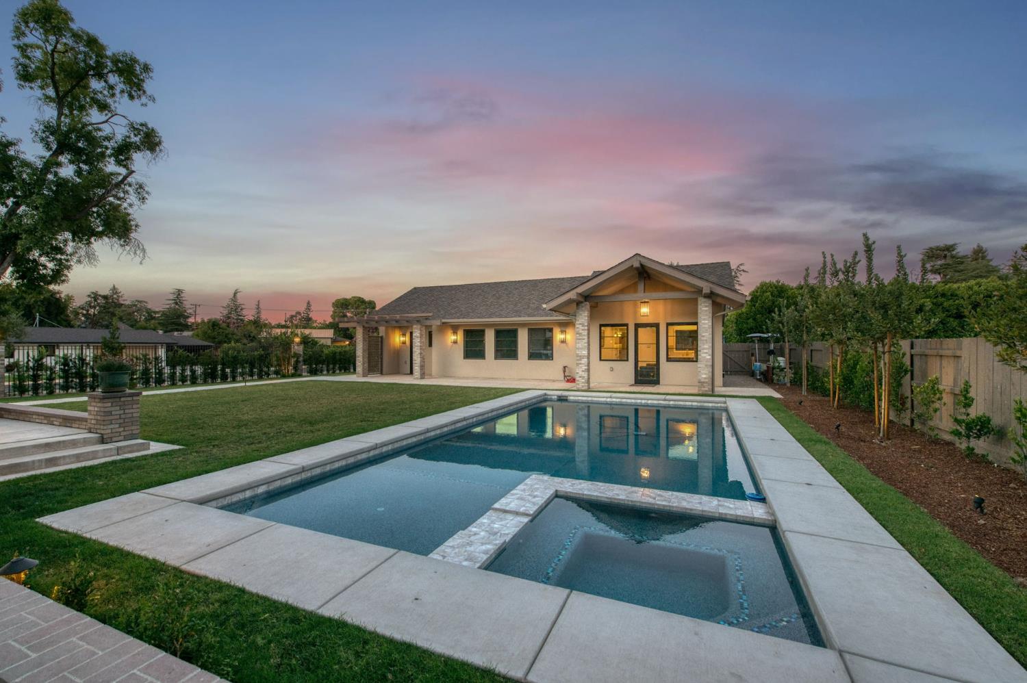 4794 N Van Ness Blvd, Fresno, CA 93704