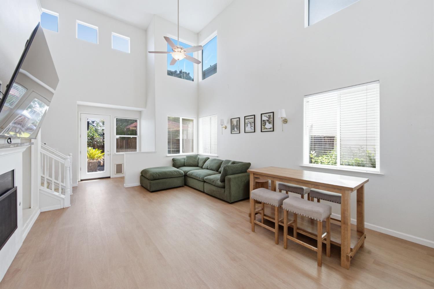 26 W Siena Ln, Clovis, CA 93619