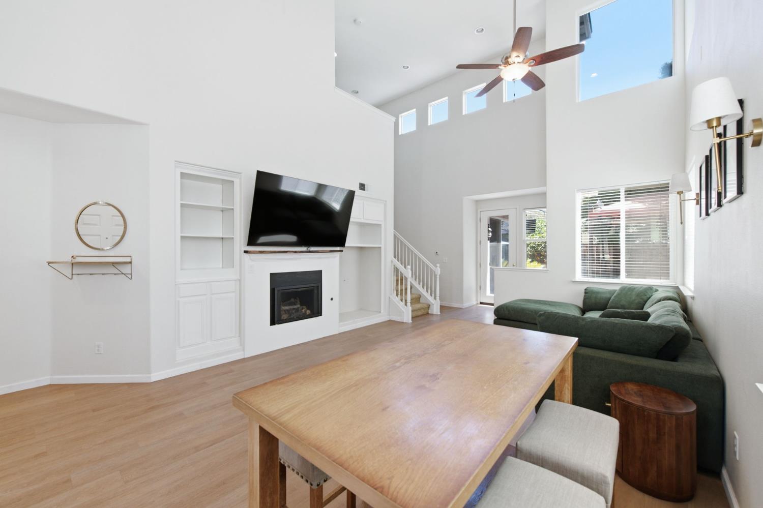 26 W Siena Ln, Clovis, CA 93619