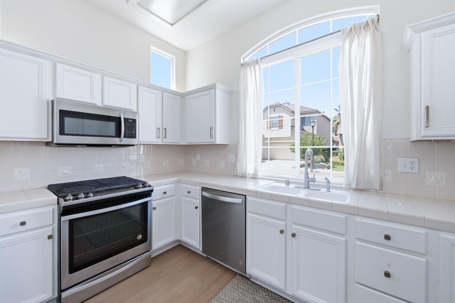 26 W Siena Ln, Clovis, CA 93619