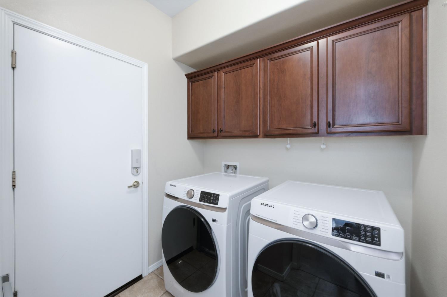 26 W Siena Ln, Clovis, CA 93619