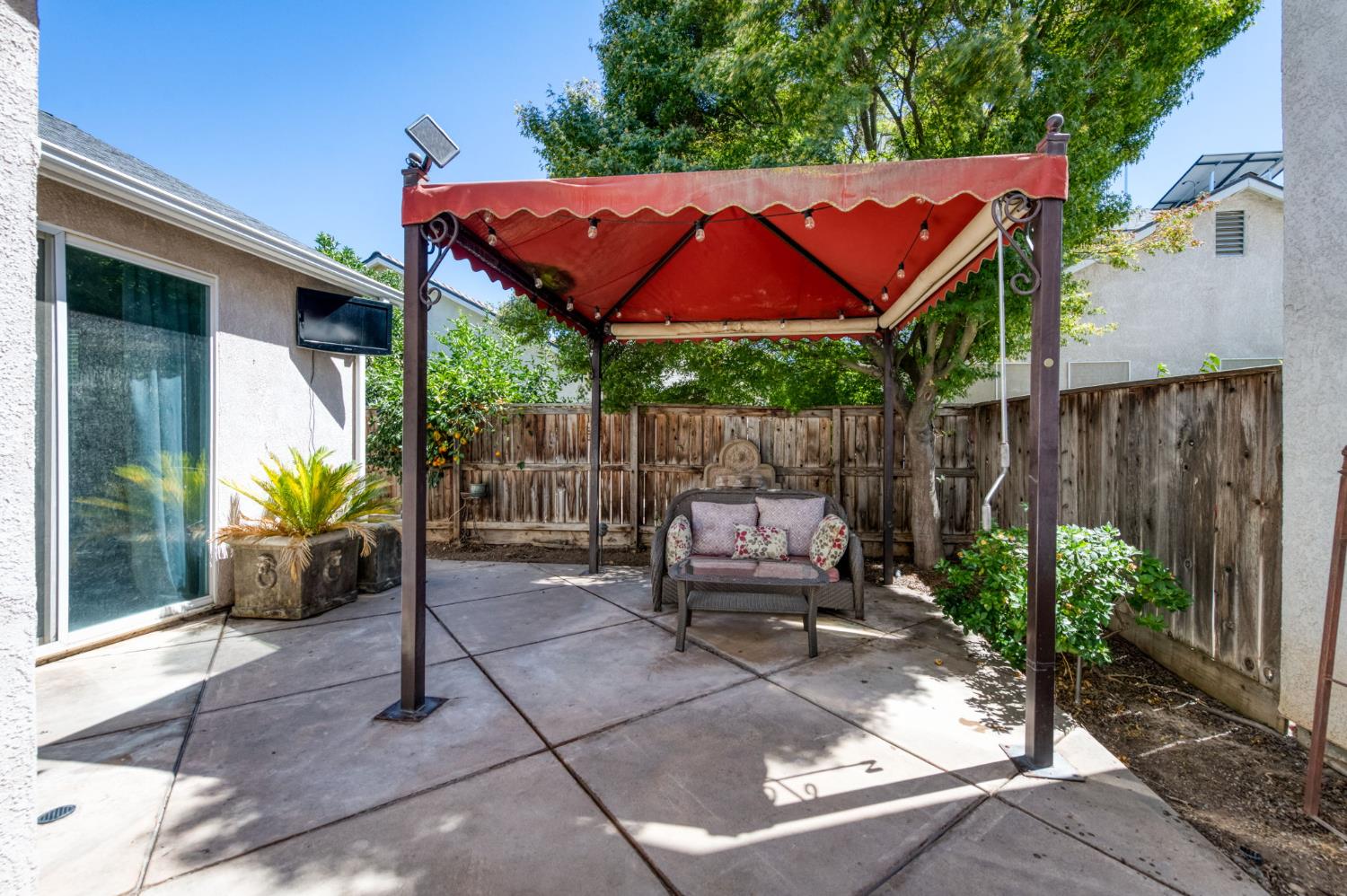 26 W Siena Ln, Clovis, CA 93619