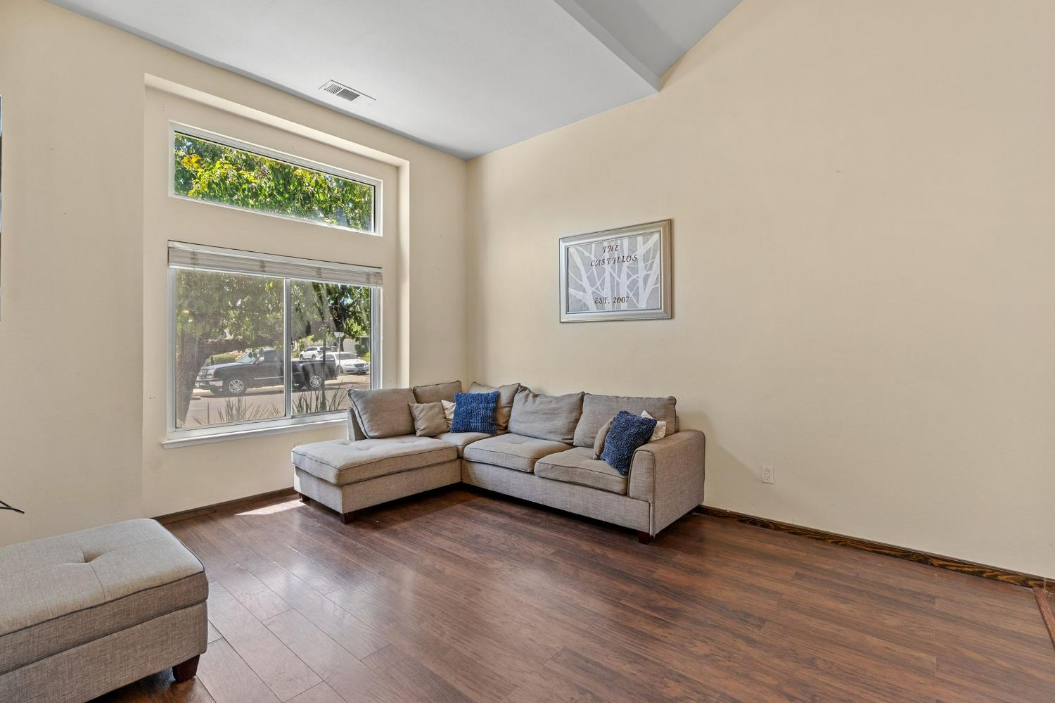2202 E Chennault Ave, Fresno, CA 93720