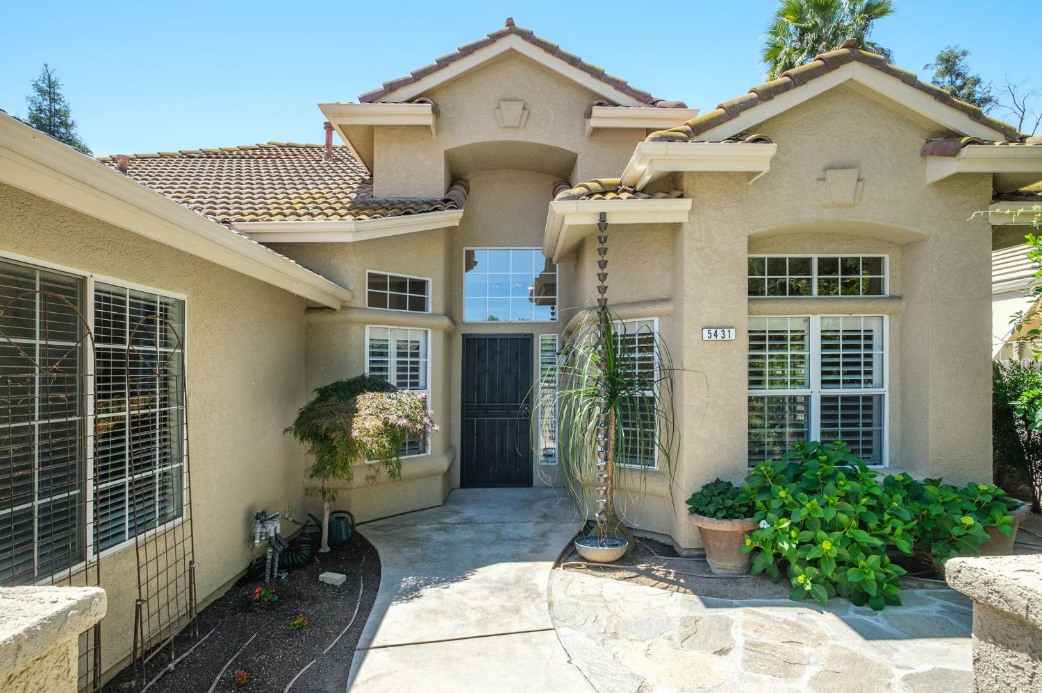5431 W Bedford Ave, Fresno, CA 93722