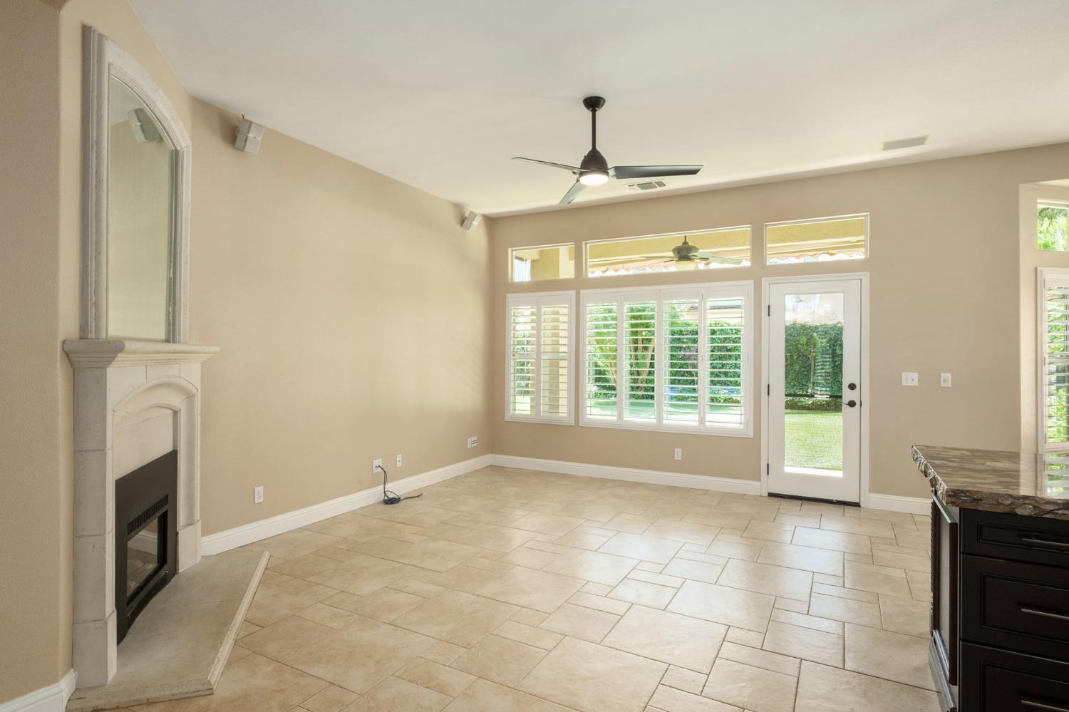 5431 W Bedford Ave, Fresno, CA 93722