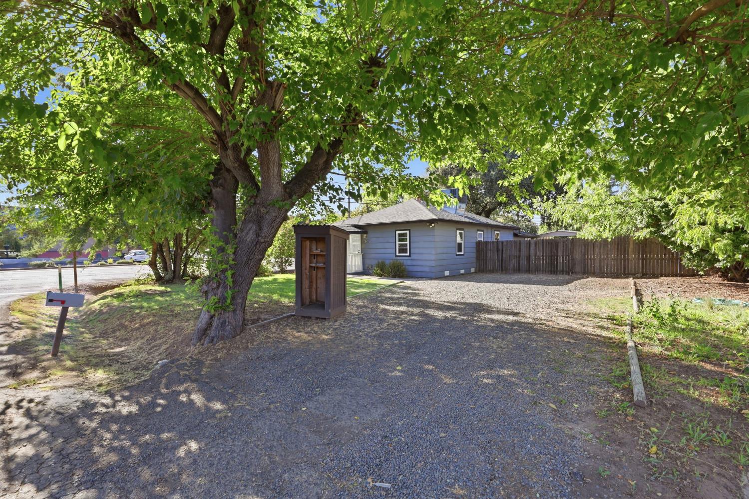 2940 Walnut Ave, Out Of Area, CA 95608