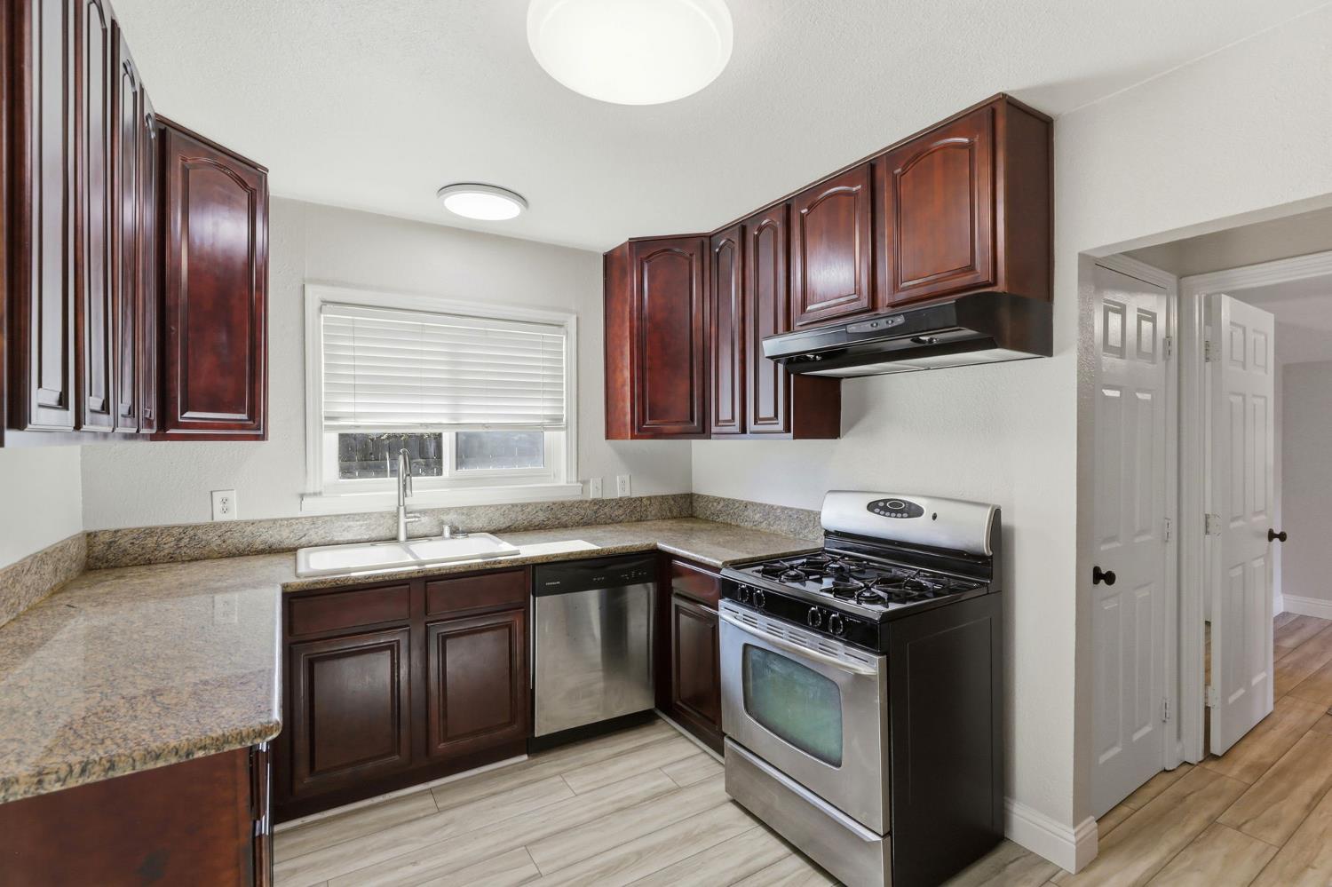 2940 Walnut Ave, Out Of Area, CA 95608