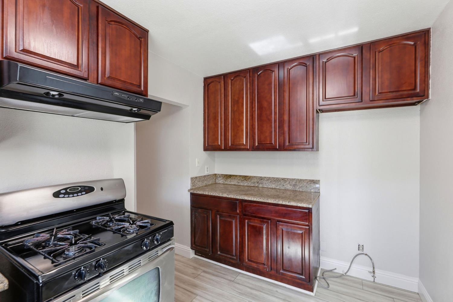2940 Walnut Ave, Out Of Area, CA 95608