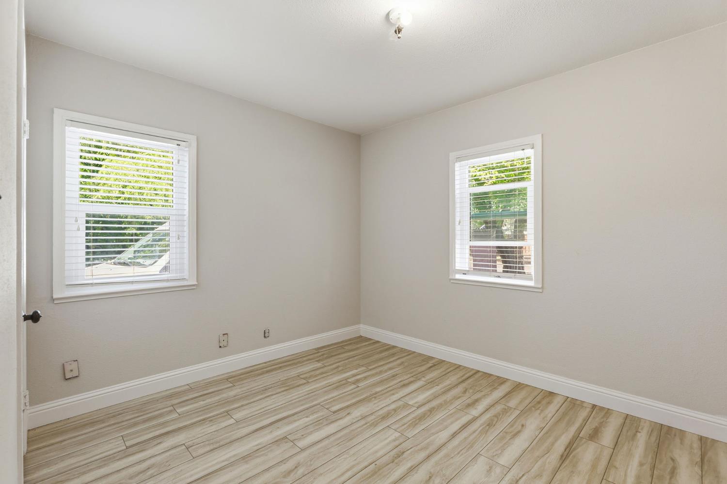 2940 Walnut Ave, Out Of Area, CA 95608