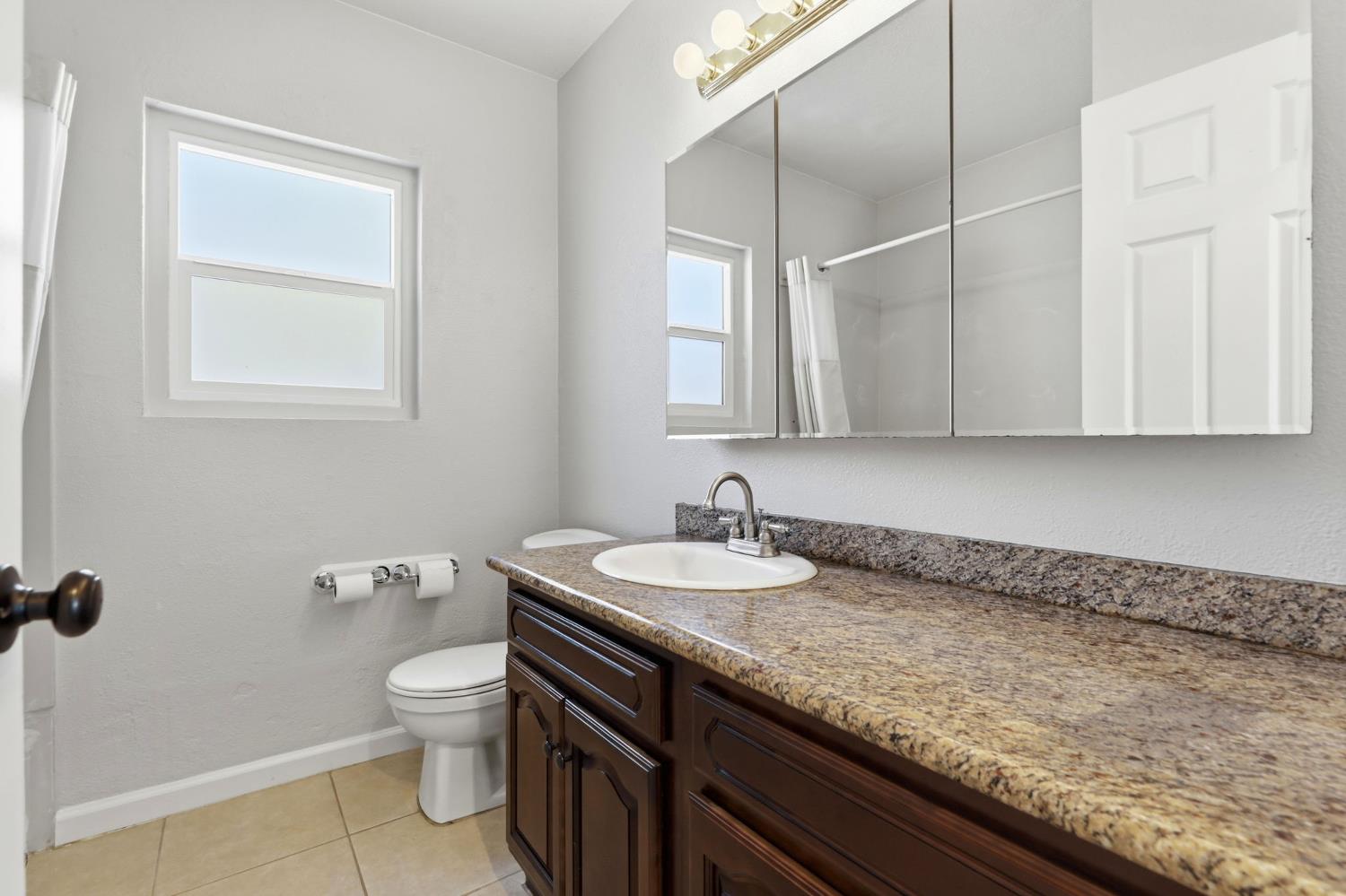 2940 Walnut Ave, Out Of Area, CA 95608