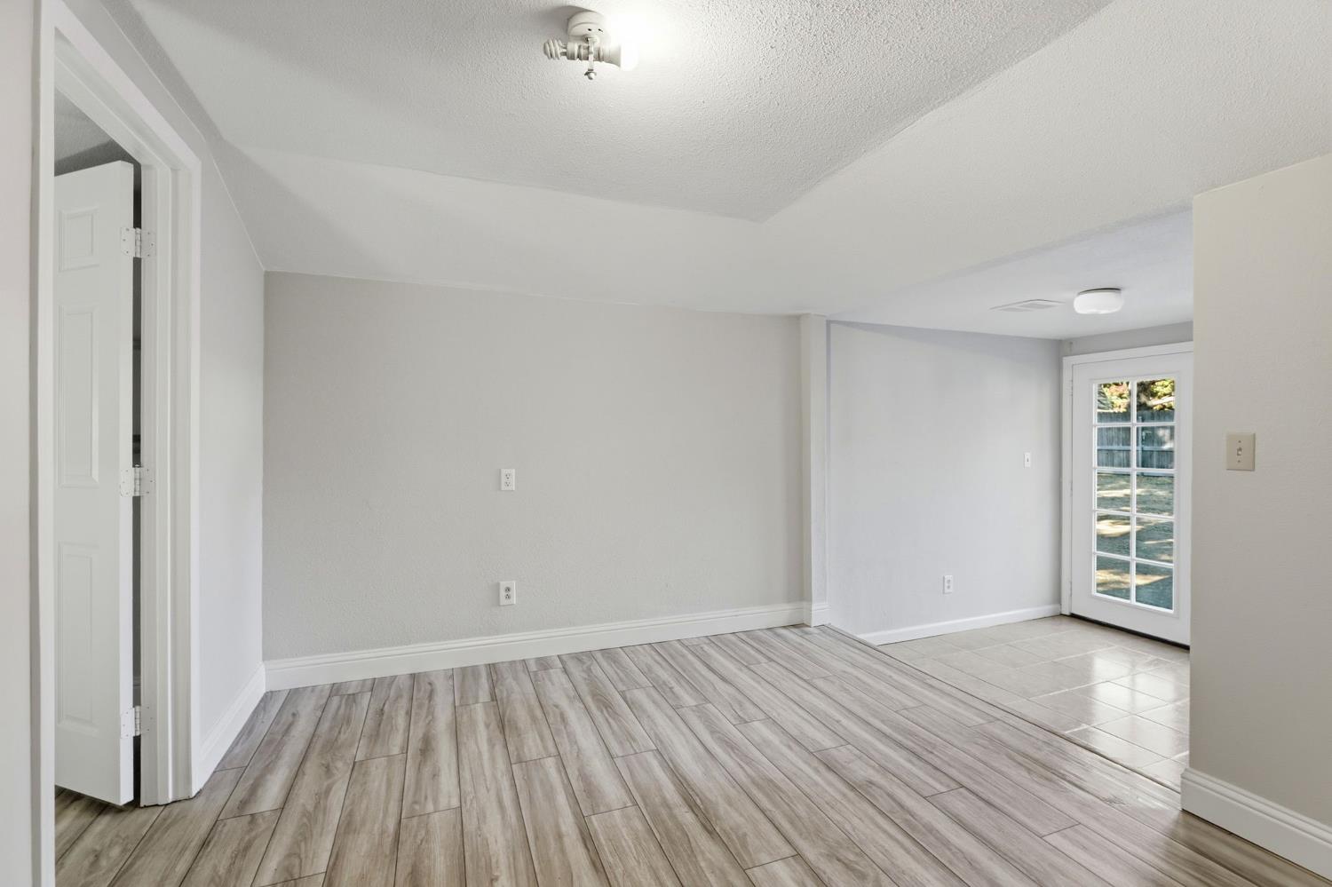 2940 Walnut Ave, Out Of Area, CA 95608