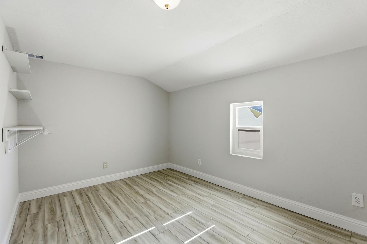 2940 Walnut Ave, Out Of Area, CA 95608