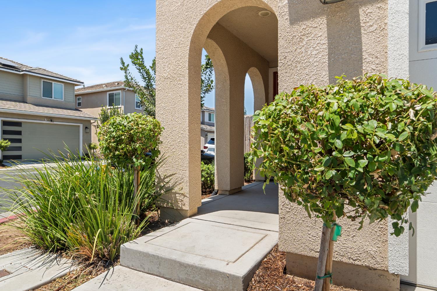 1909 Kelly Ln, Clovis, CA 93611