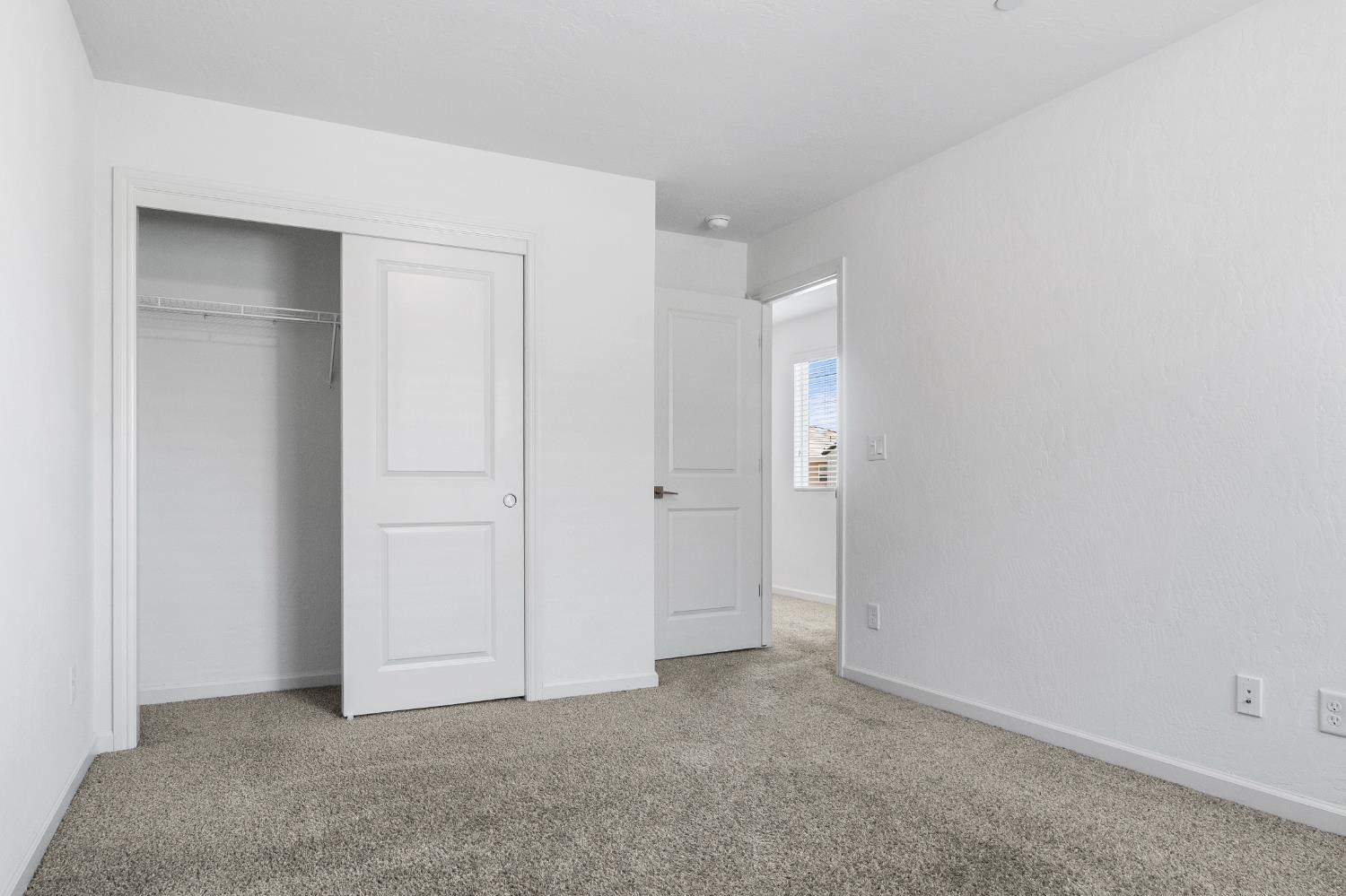 1909 Kelly Ln, Clovis, CA 93611