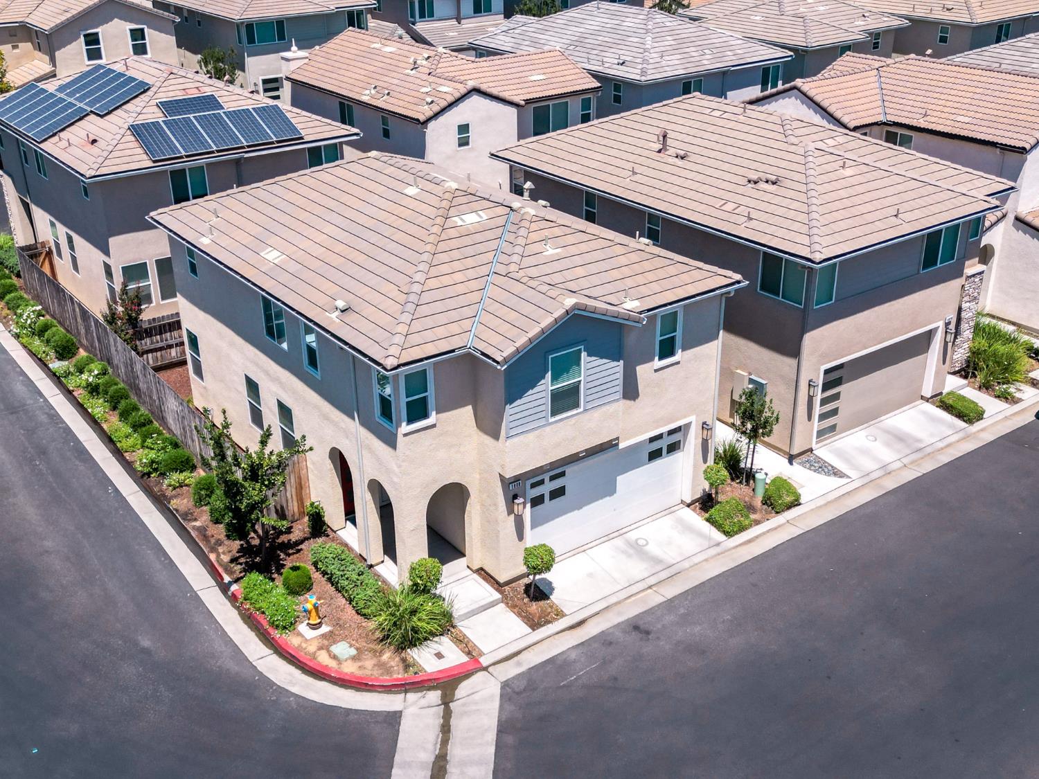 1909 Kelly Ln, Clovis, CA 93611