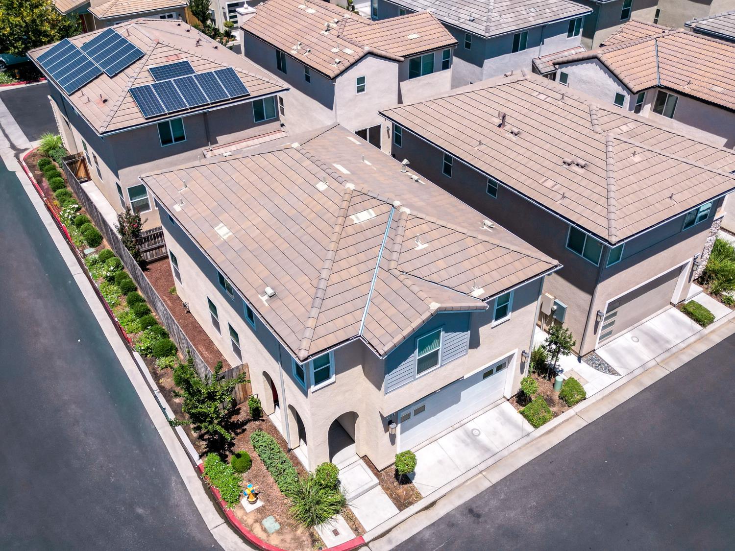 1909 Kelly Ln, Clovis, CA 93611