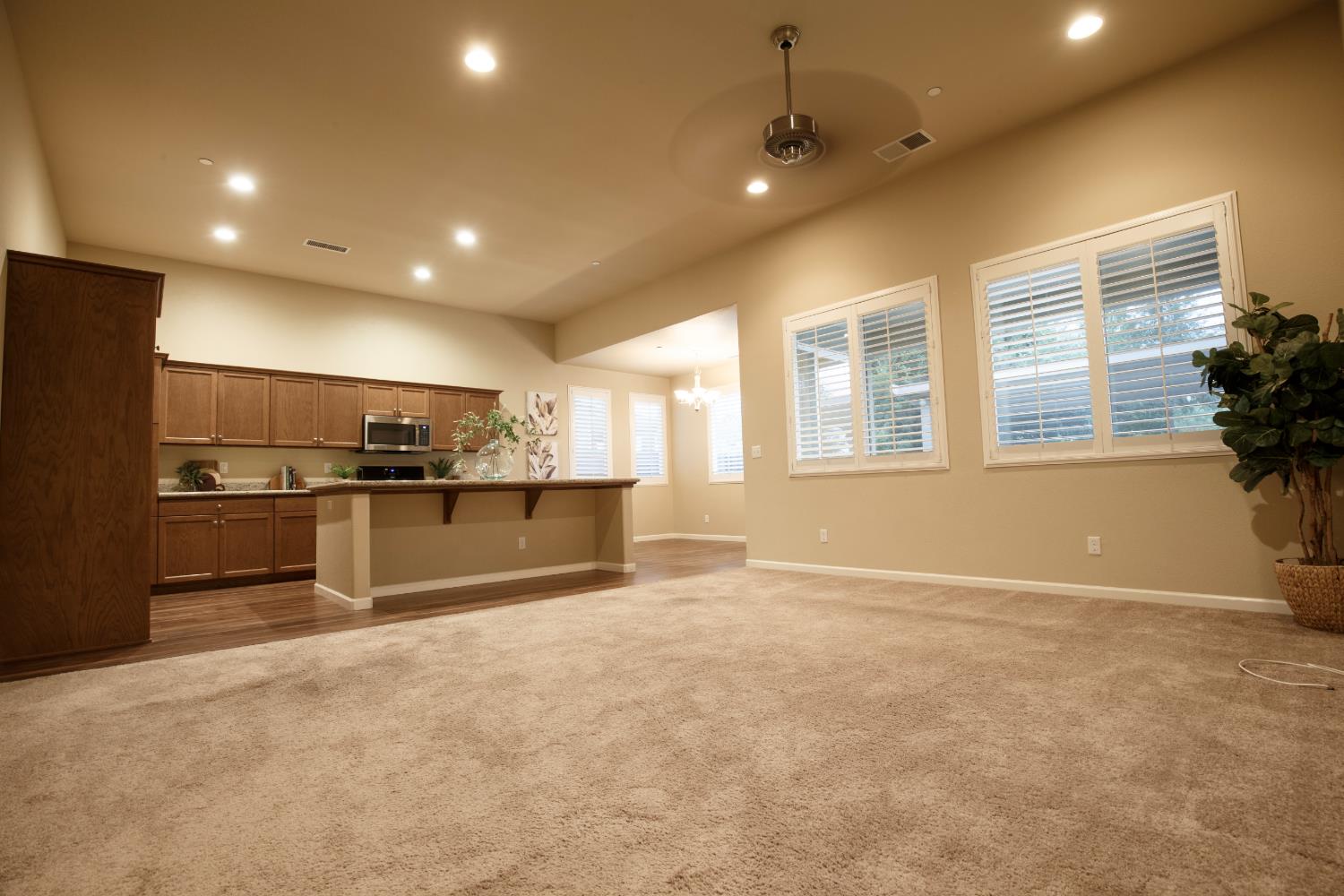 739 Hermosa Ave, Clovis, CA 93619