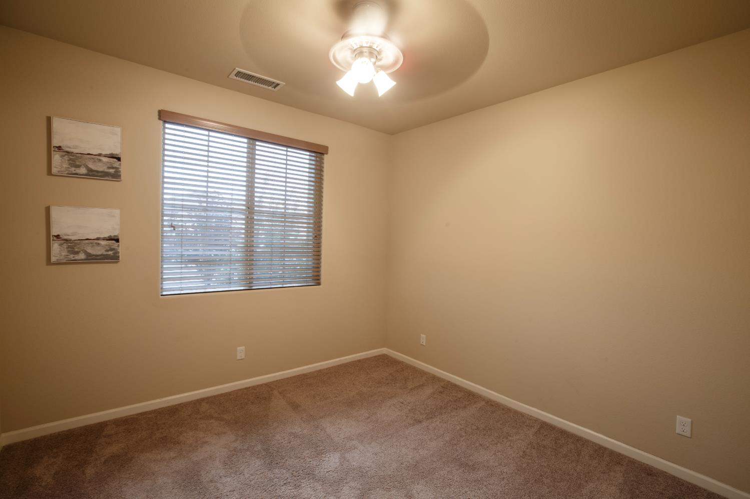 739 Hermosa Ave, Clovis, CA 93619