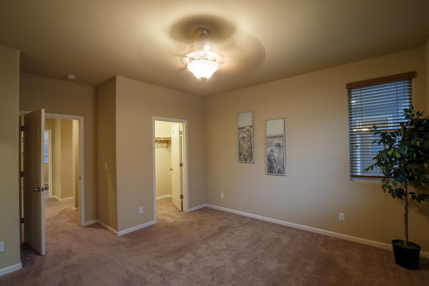739 Hermosa Ave, Clovis, CA 93619