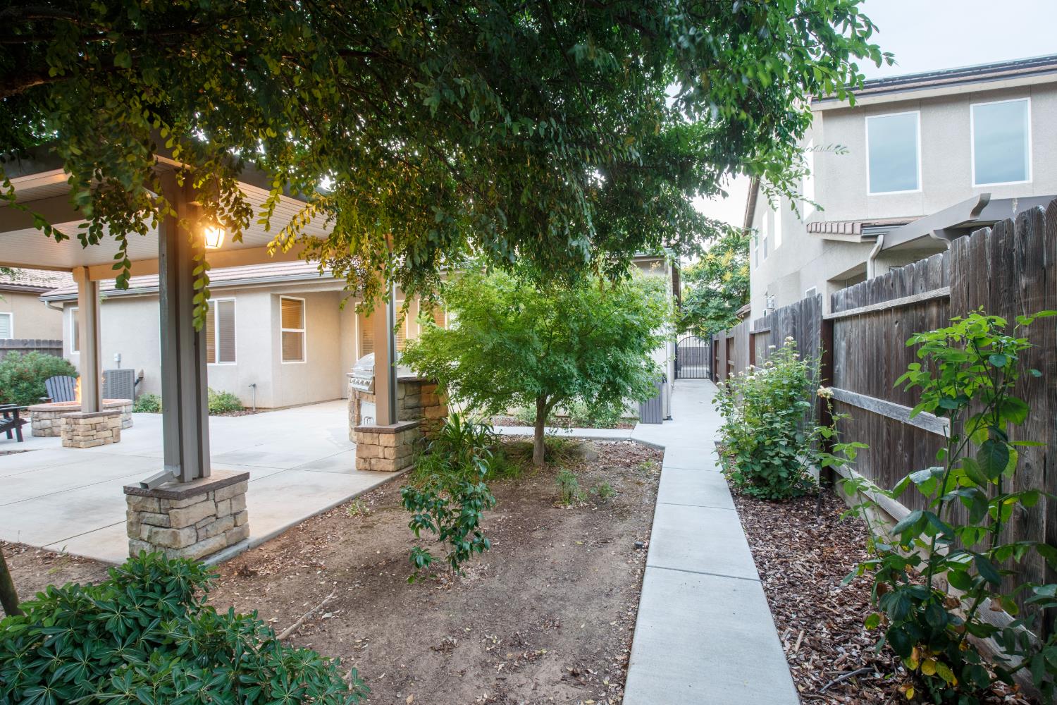 739 Hermosa Ave, Clovis, CA 93619