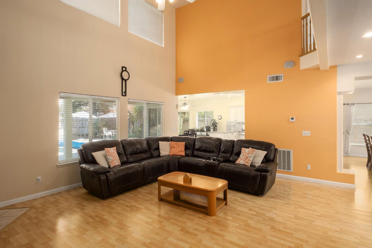 741 N Oxford Ave, Clovis, CA 93611