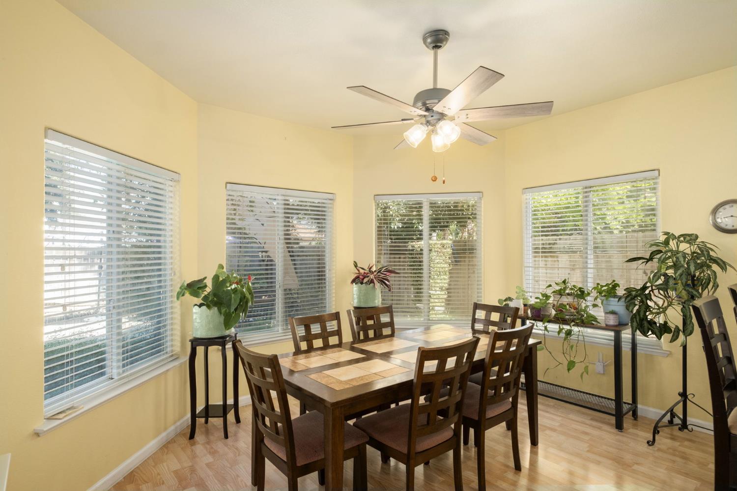 741 N Oxford Ave, Clovis, CA 93611