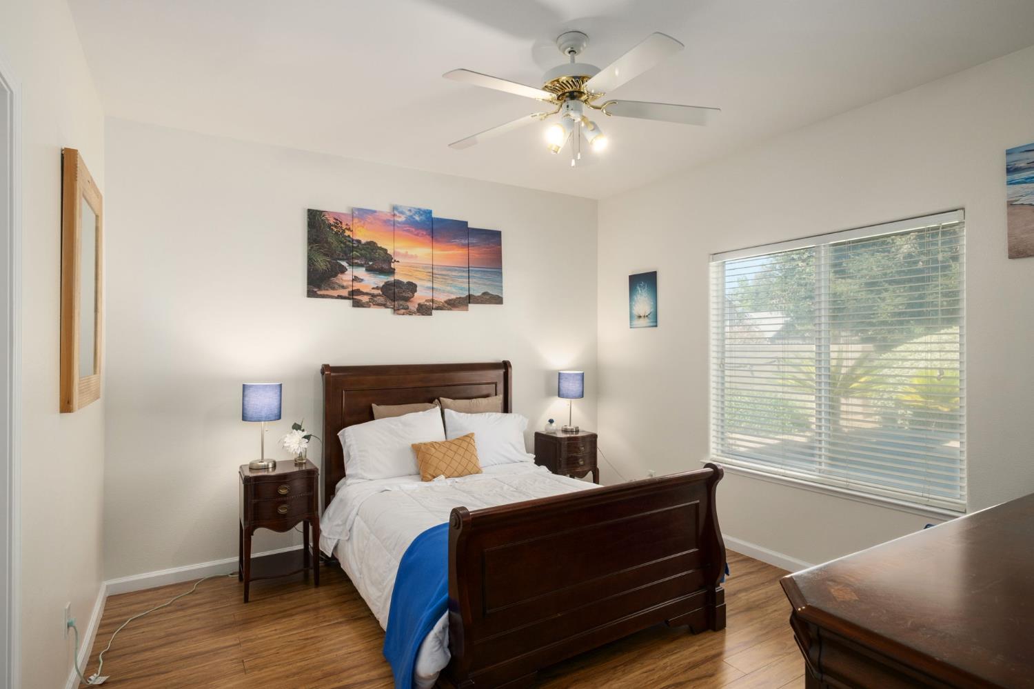 741 N Oxford Ave, Clovis, CA 93611
