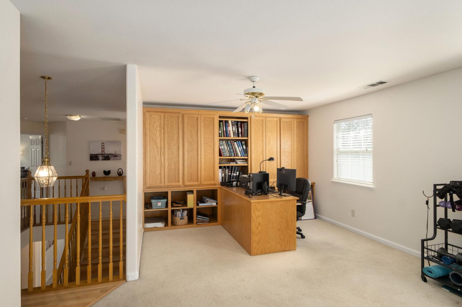 741 N Oxford Ave, Clovis, CA 93611