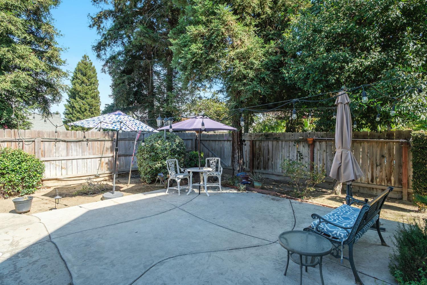 741 N Oxford Ave, Clovis, CA 93611