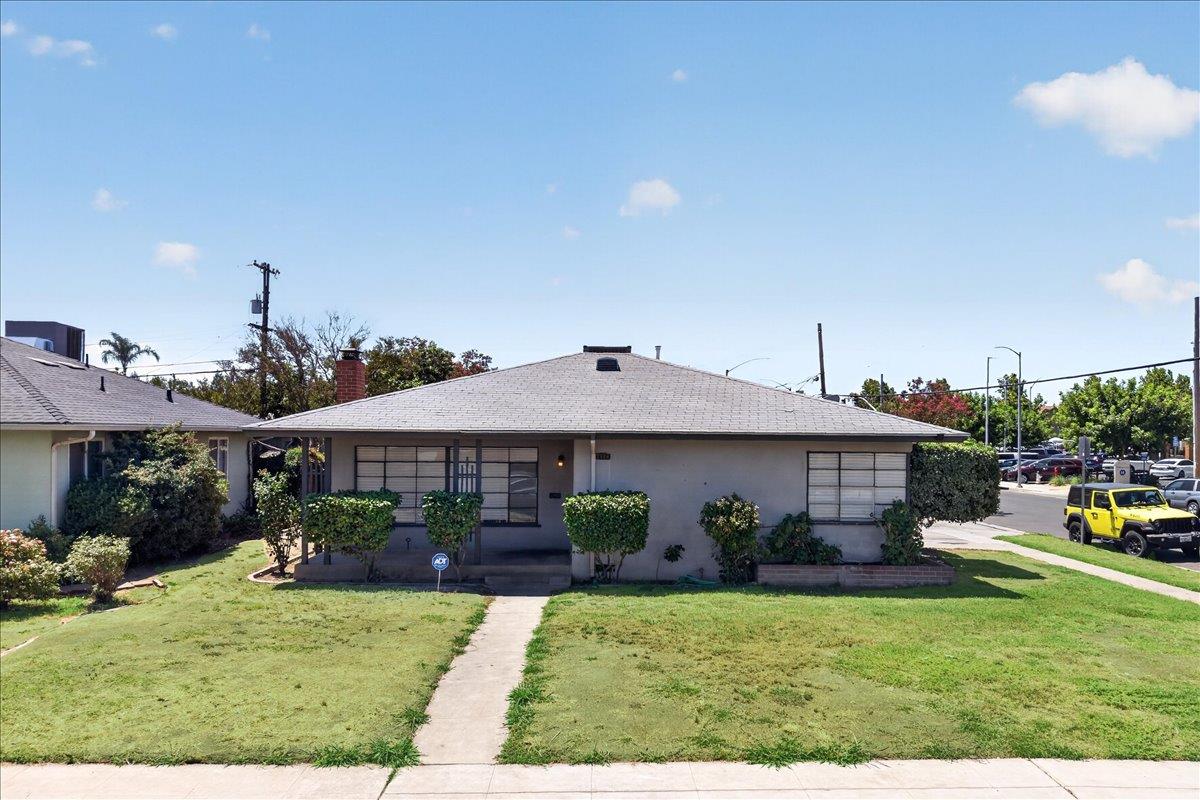 2908 E Terrace Ave, Fresno, CA 93703