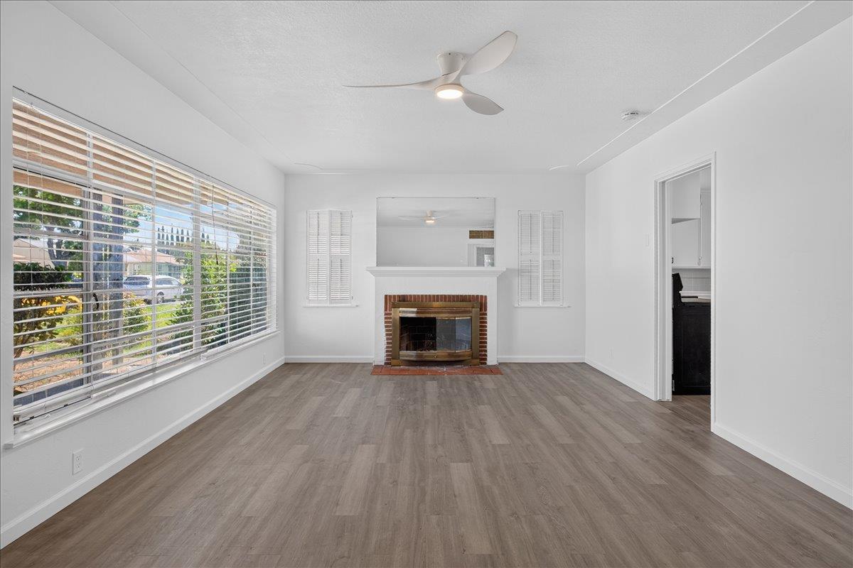 2908 E Terrace Ave, Fresno, CA 93703