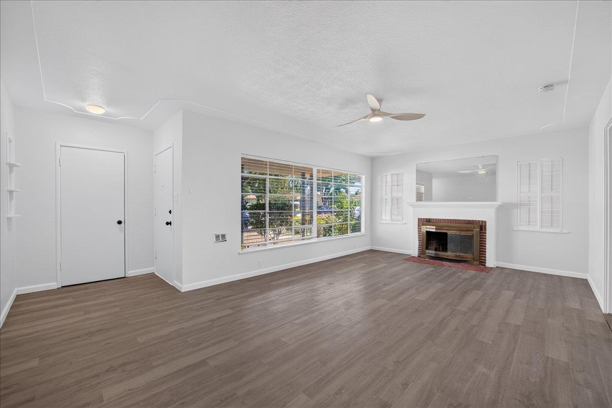 2908 E Terrace Ave, Fresno, CA 93703
