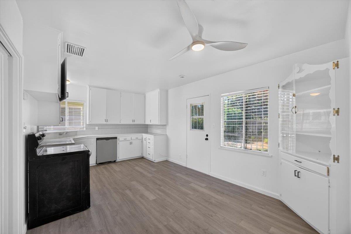 2908 E Terrace Ave, Fresno, CA 93703