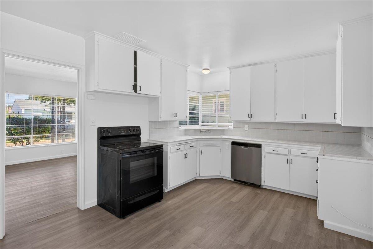 2908 E Terrace Ave, Fresno, CA 93703