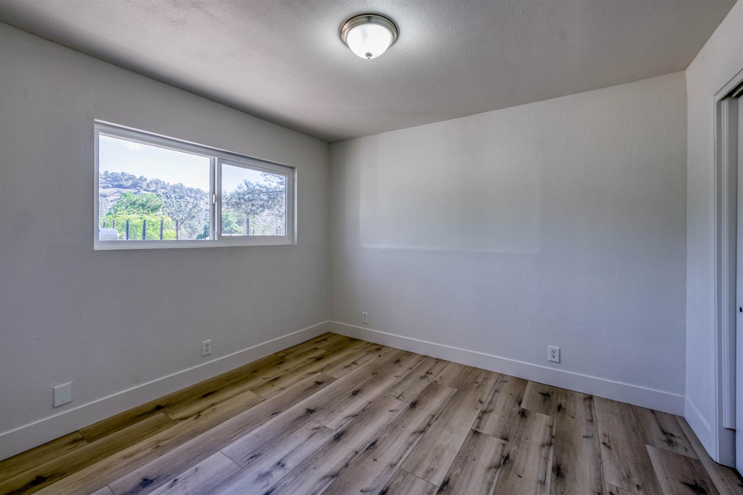 29531 Morgan Canyon Rd, Prather, CA 93651
