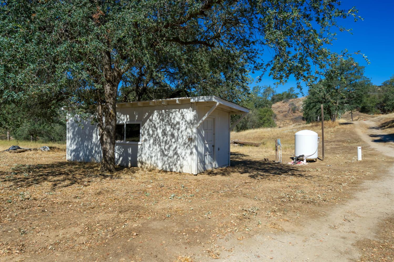 29531 Morgan Canyon Rd, Prather, CA 93651