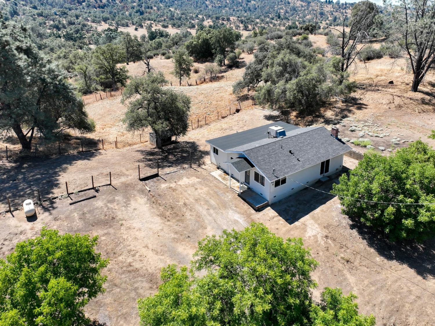 29531 Morgan Canyon Rd, Prather, CA 93651