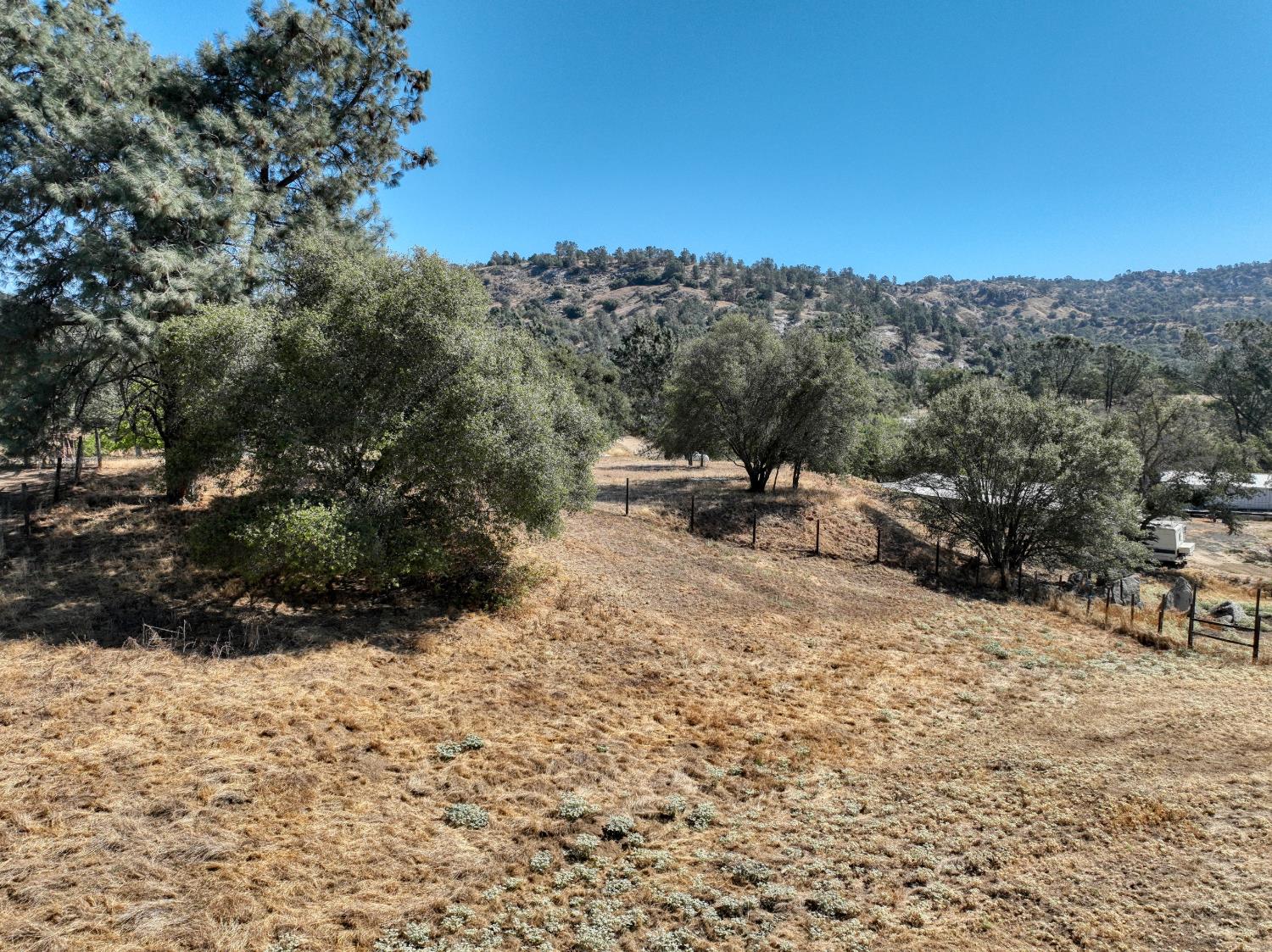 29531 Morgan Canyon Rd, Prather, CA 93651