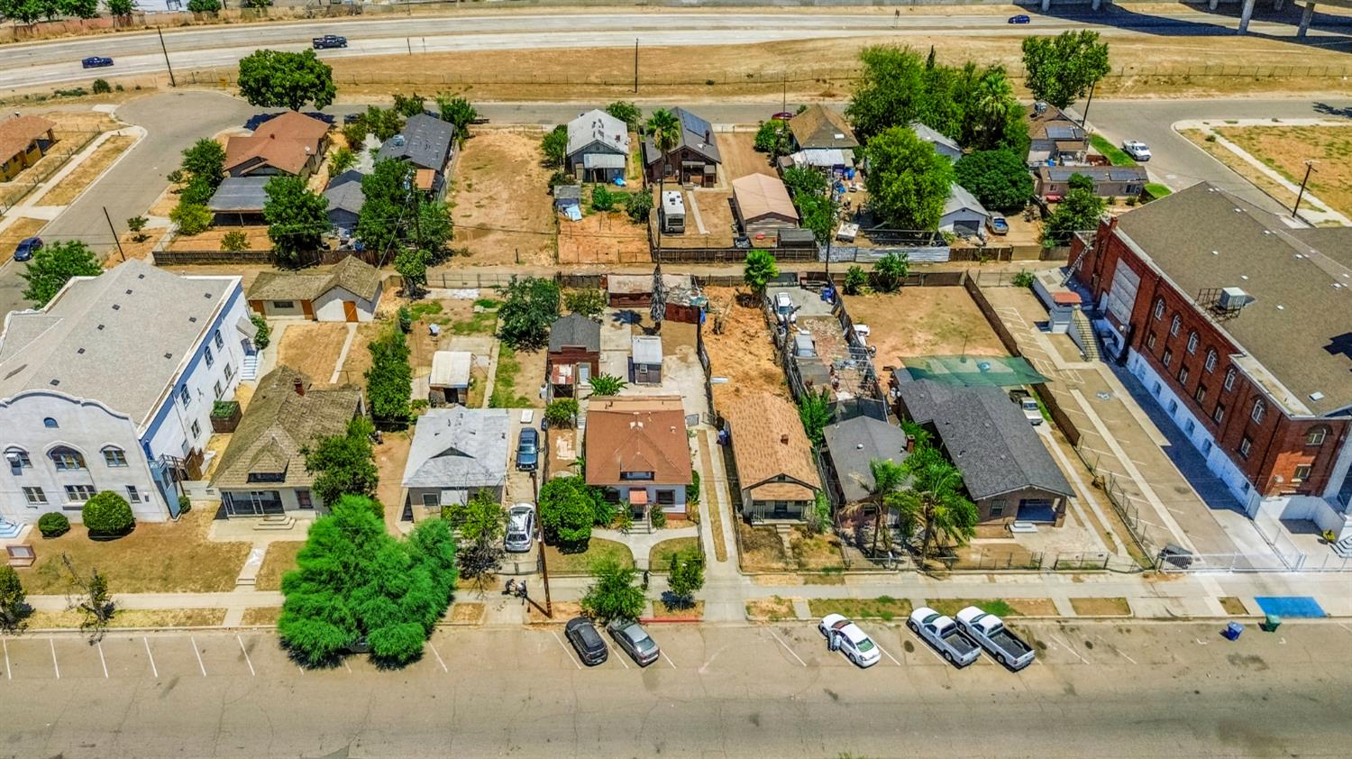 236 E St, Fresno, CA 93706
