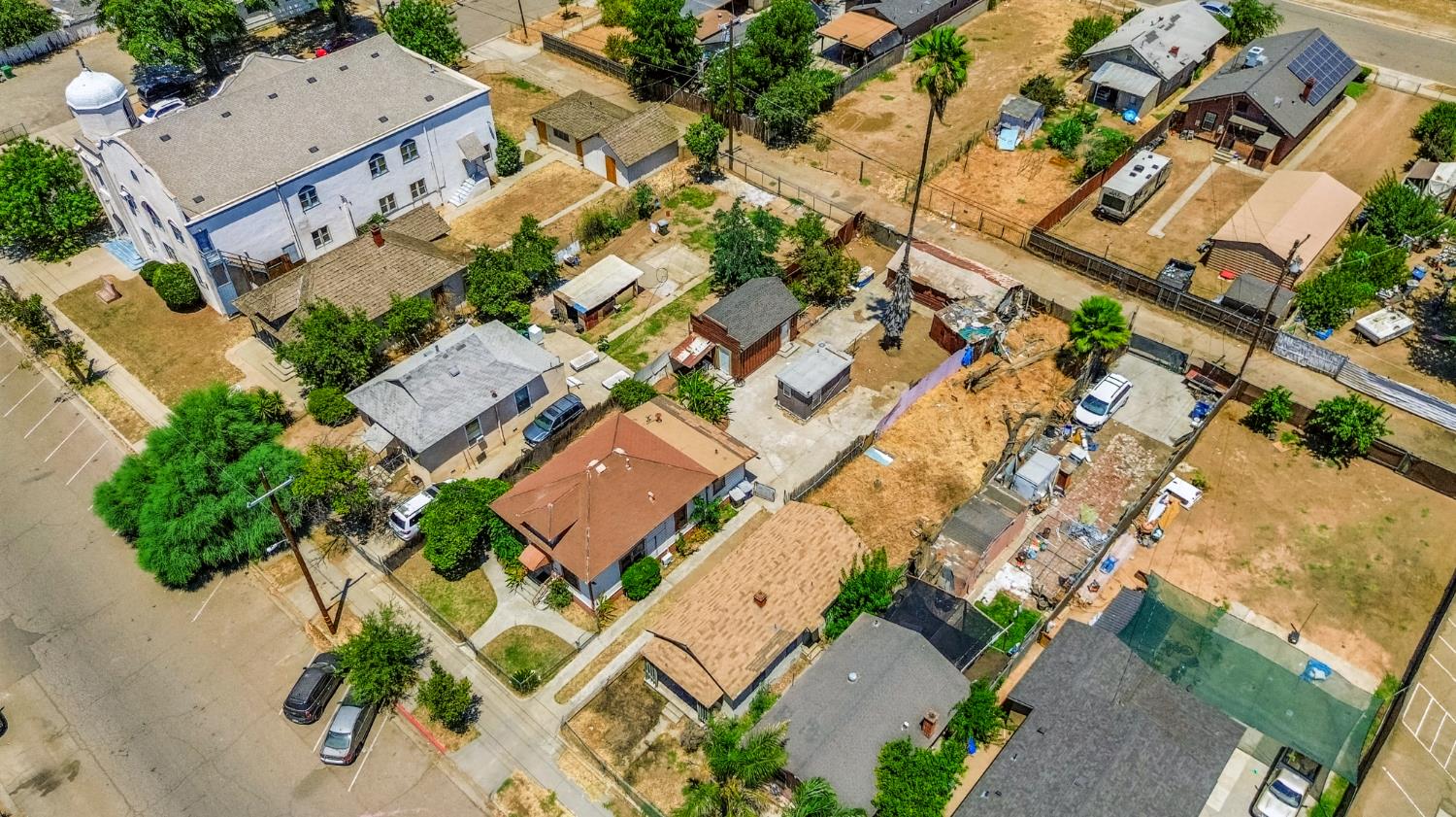 236 E St, Fresno, CA 93706