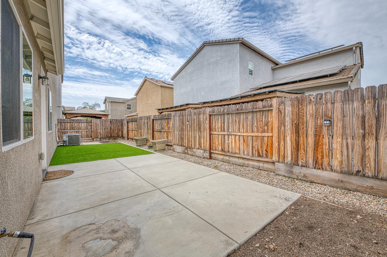 7452 E Homan Ave, Fresno, CA 93737