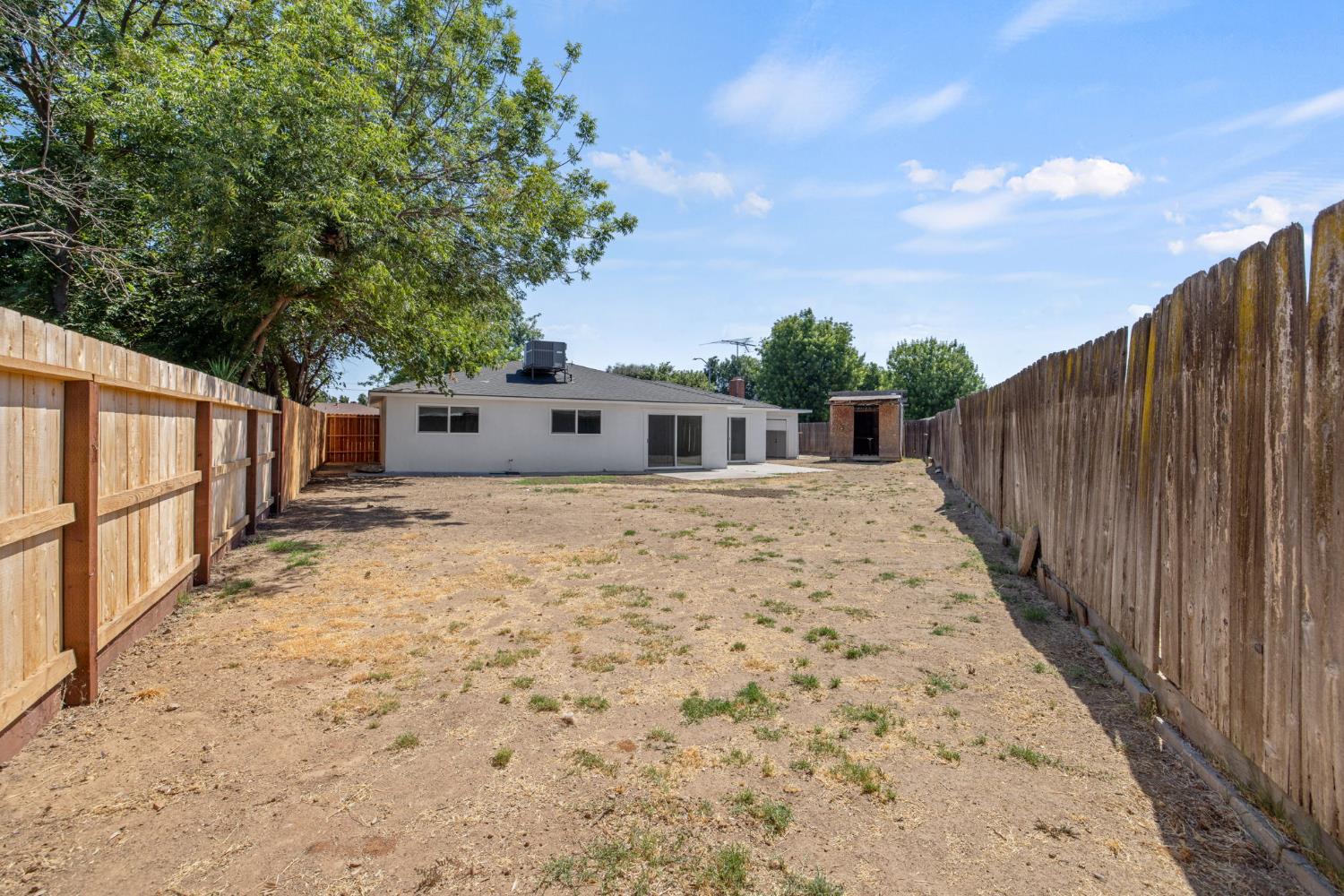 4625 N Holt Ave, Fresno, CA 93705