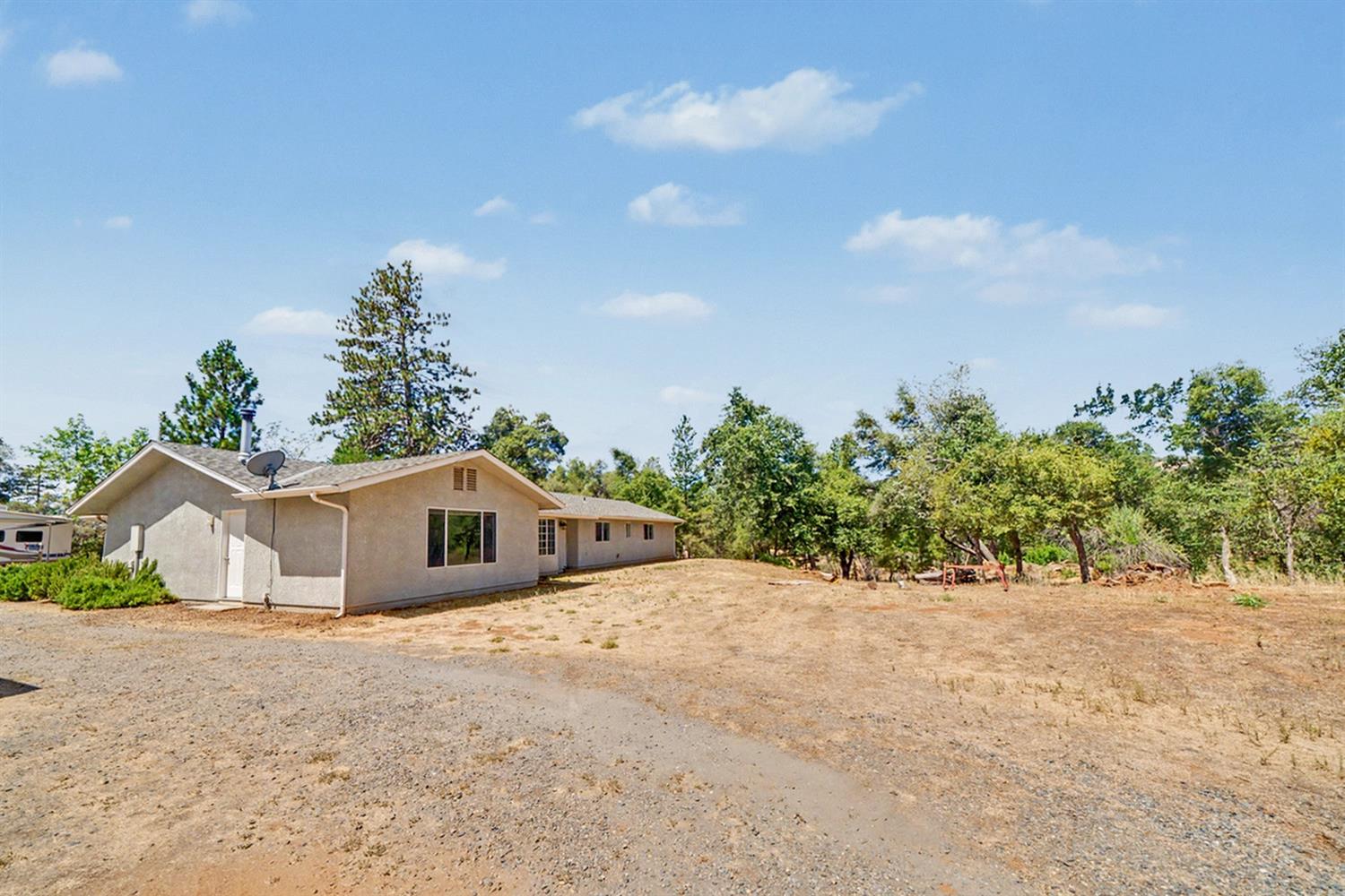 5627 Buckskin Rd, Mariposa, CA 95338