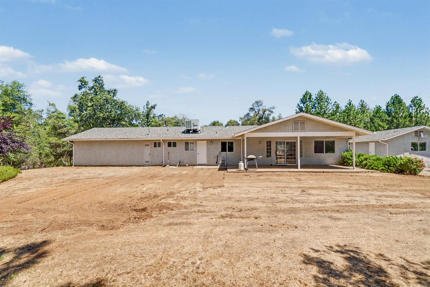 5627 Buckskin Rd, Mariposa, CA 95338