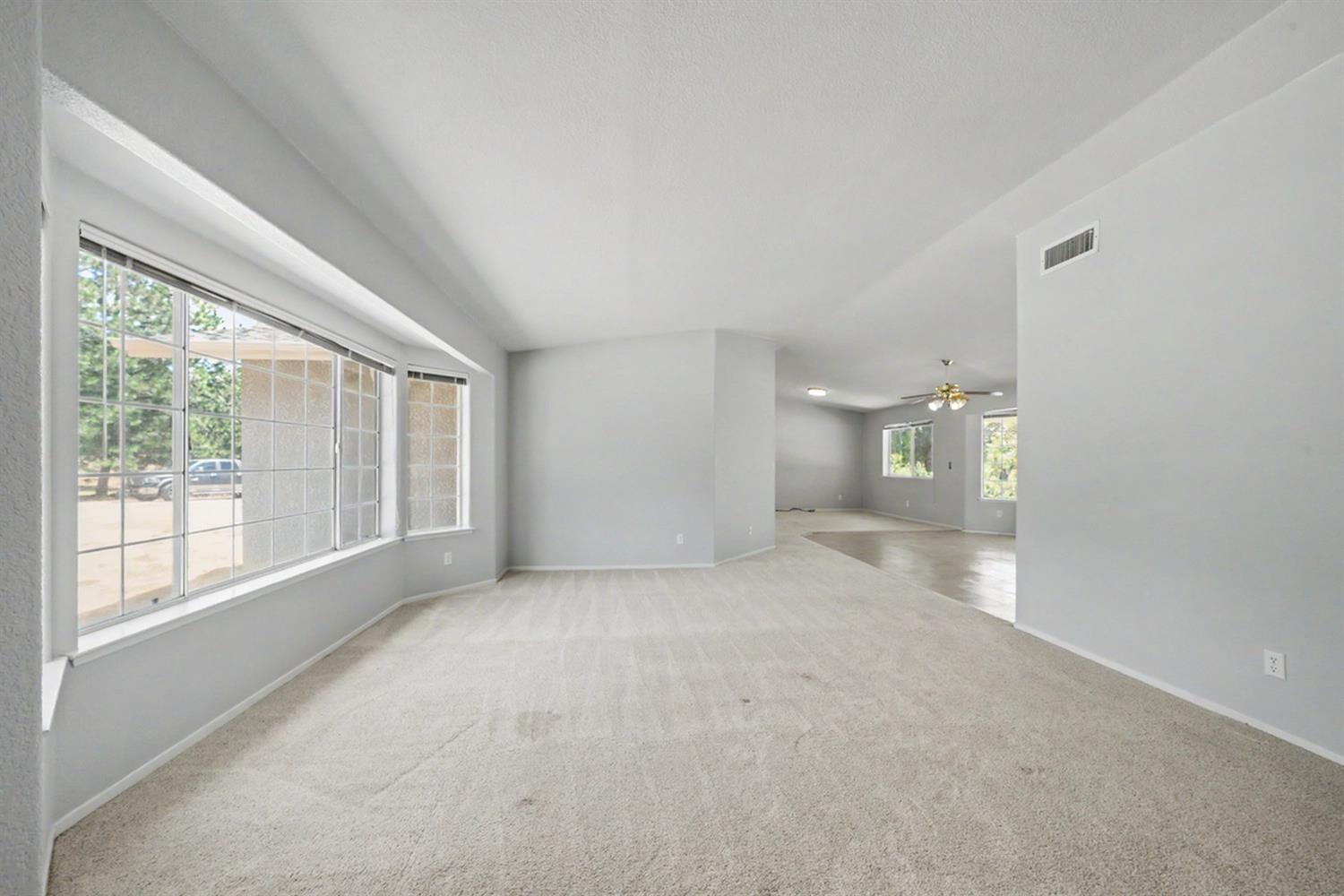 5627 Buckskin Rd, Mariposa, CA 95338